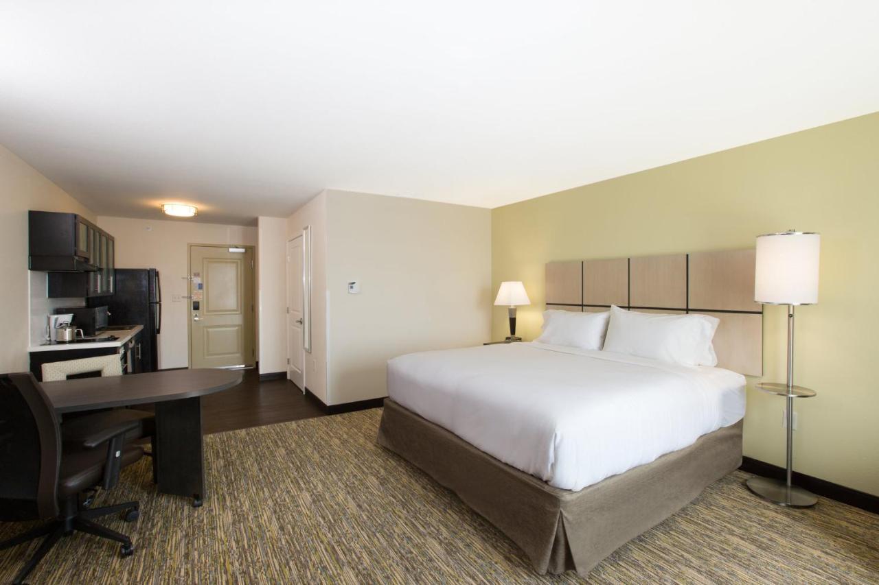 Candlewood Suites - Omaha Millard Area By Ihg Экстерьер фото
